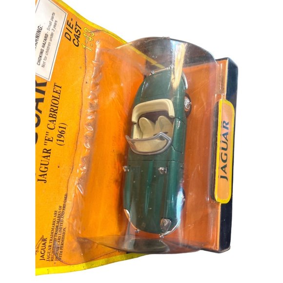 New Ray Jaguar "E" Cabriolet 1961 Die Cast 1:43 Green #48832 Open Top Collection - Picture 4 of 5